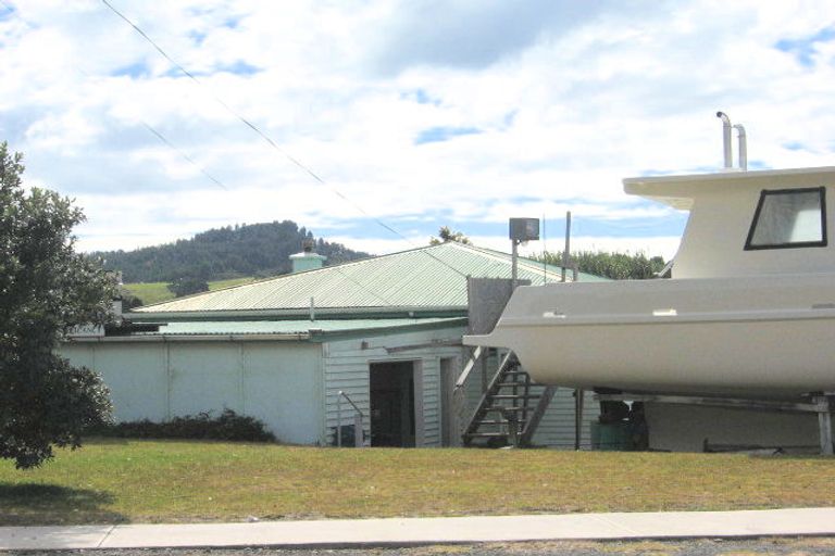 Photo of property in 41 Pepe Road, Tairua, 3508