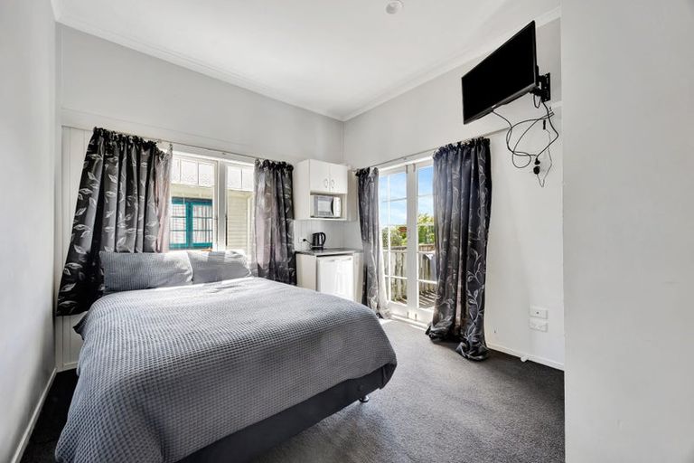 Photo of property in 87 Lake Road, Frankton, Hamilton, 3204