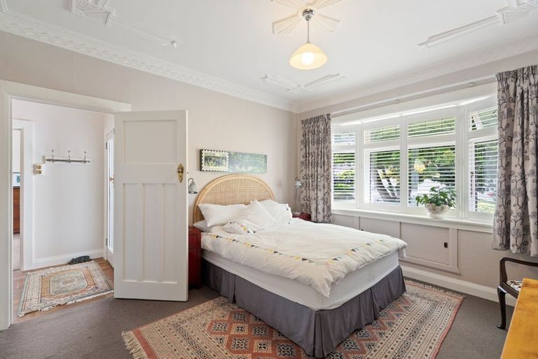 Photo of property in 11 Manapouri Crescent, Hokowhitu, Palmerston North, 4410