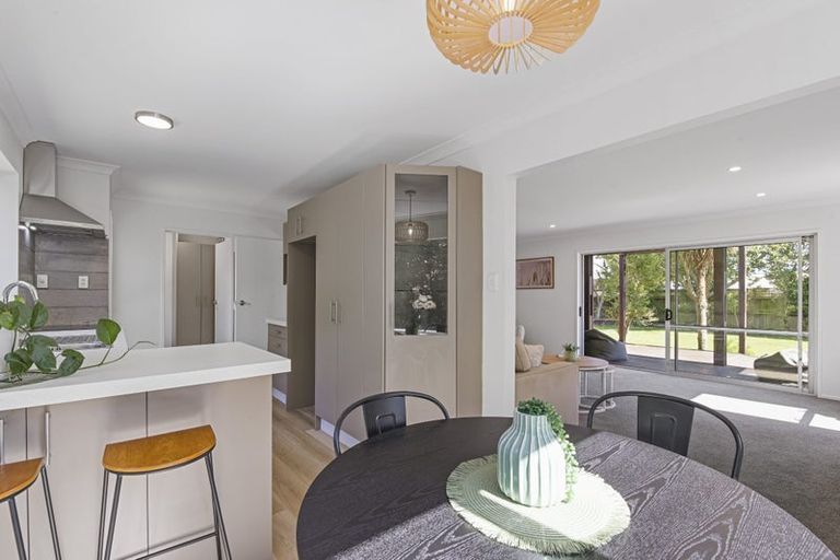 Photo of property in 11a Sequoia Place, Parklands, Christchurch, 8083