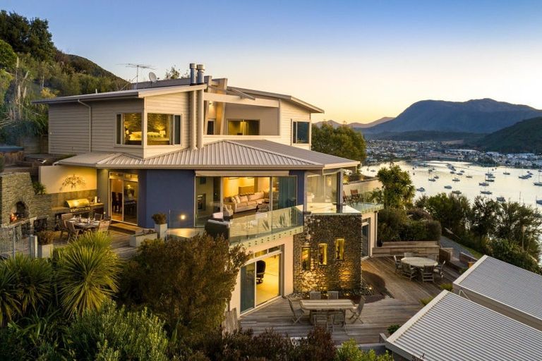 Photo of property in 1 Cooks Ridge, Waikawa, Picton, 7281