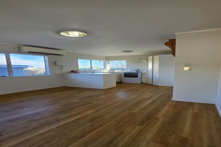 Photo of property in 27b Sutton Crescent, Papakura, 2110