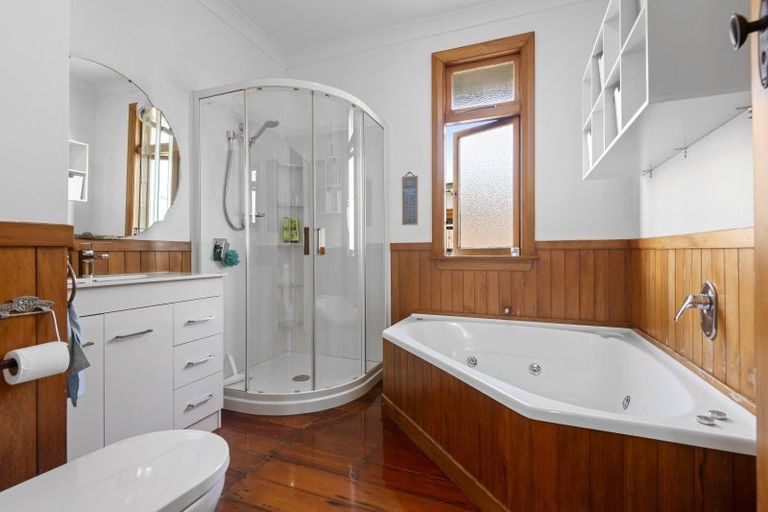 Photo of property in 27 Thomson Street, West End, Palmerston North, 4412