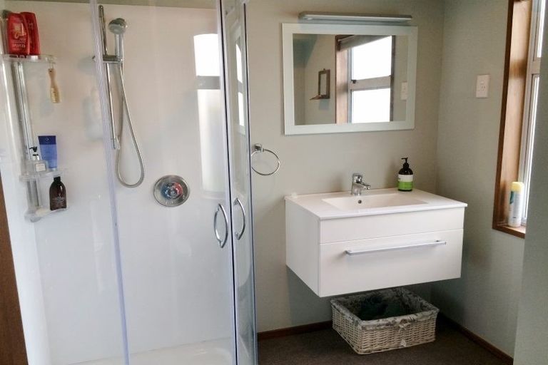 Photo of property in 70 Kingston Street, Albert Town, Wanaka, 9305