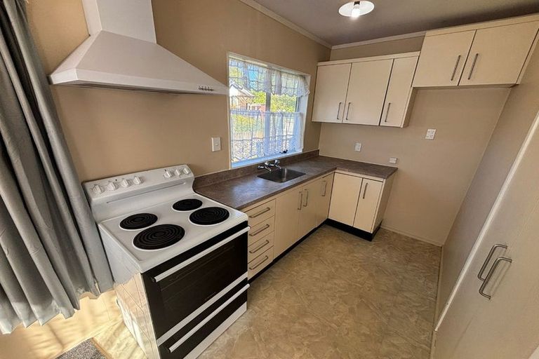 Photo of property in 2/20 Hillside Road, Papatoetoe, Auckland, 2025