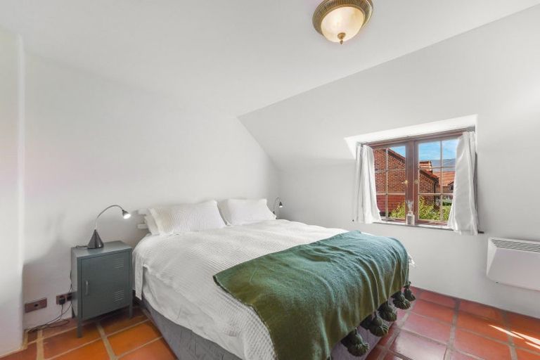 Photo of property in 3/6 Quiet Woman Way, Monaco, Nelson, 7011