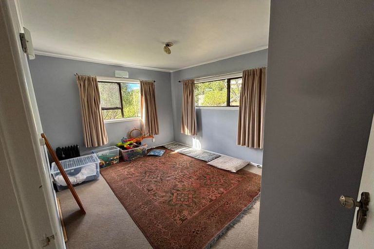 Photo of property in 272 Dowse Drive, Maungaraki, Lower Hutt, 5010