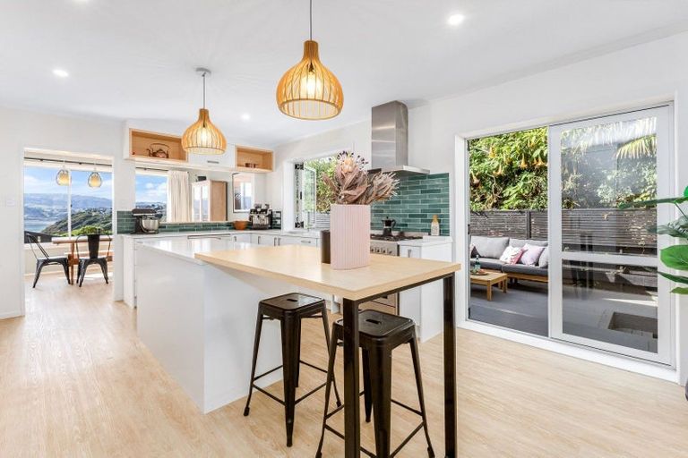 Photo of property in 11 Spinnaker Drive, Whitby, Porirua, 5024