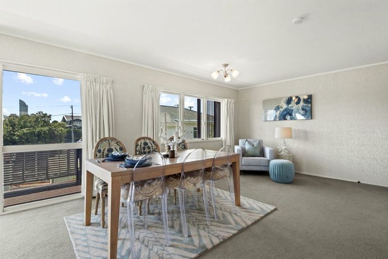 Photo of property in 1/2 Purchas Road, Hauraki, Auckland, 0622