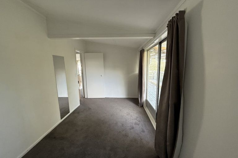 Photo of property in 3 Donovan Avenue, Massey, Auckland, 0614