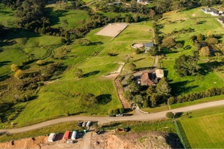 Photo of property in 58 Burns Lane, Kumeu, 0892