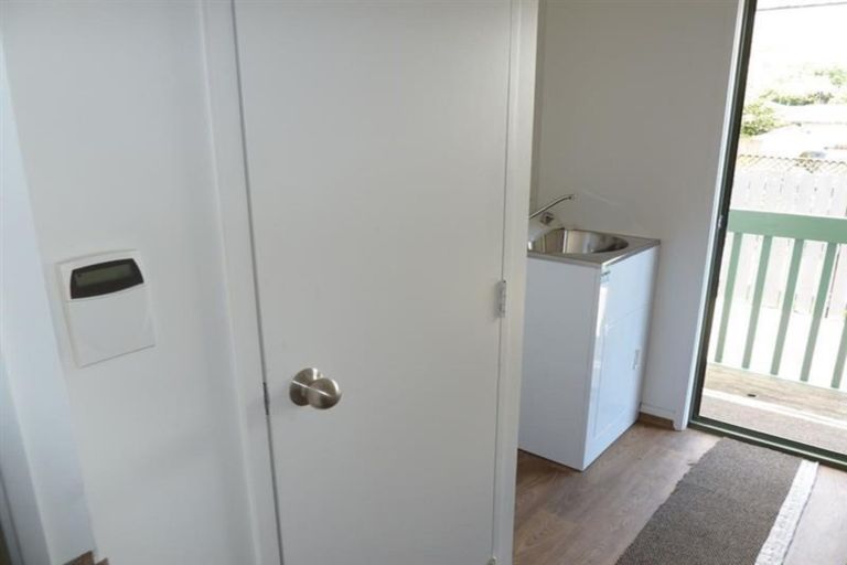 Photo of property in 60 Henwood Road, Mangere East, Auckland, 2024