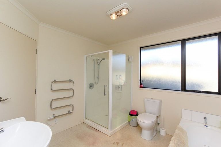 Photo of property in 2a Northpoint Way, Bell Block, New Plymouth, 4312