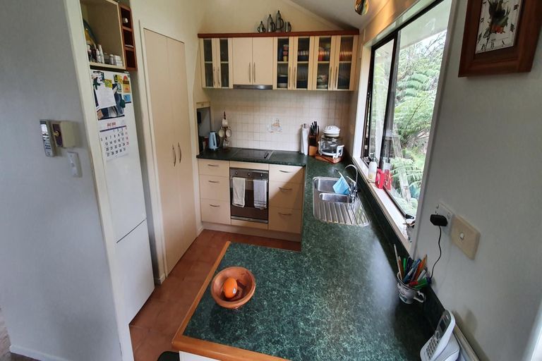 Photo of property in 15 Tui Grove, Paihia, 0200