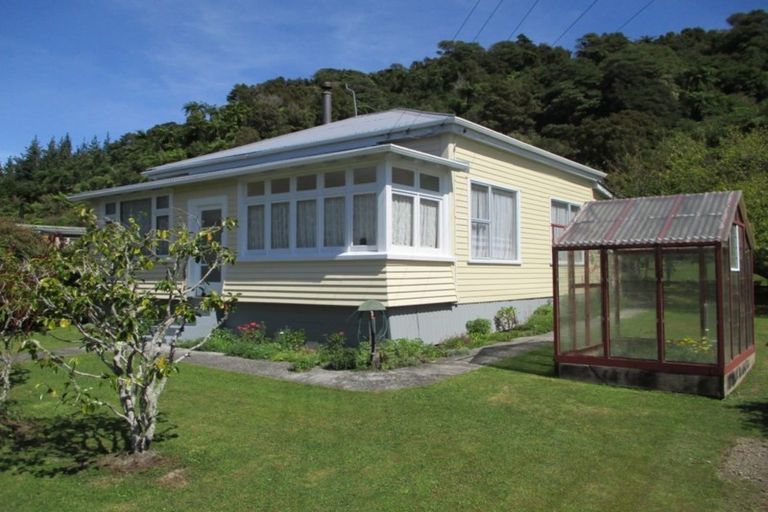 Photo of property in 236 Marsden Road, Greymouth, 7805