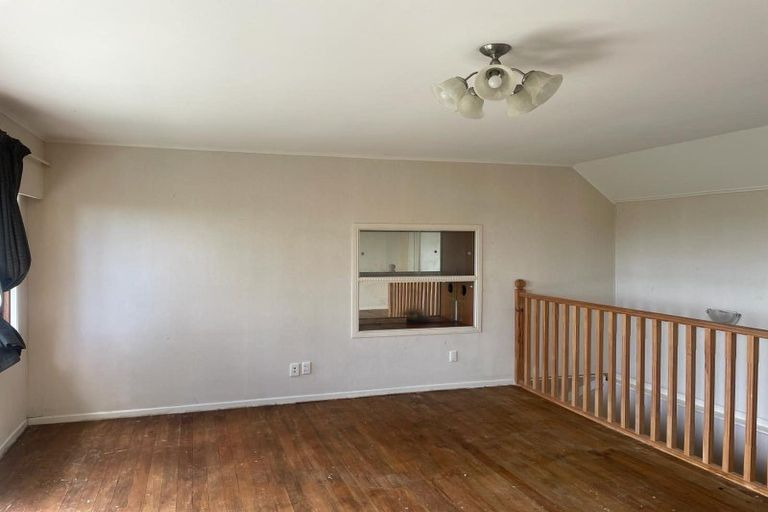 Photo of property in 24 Wellington Street, Papakura, 2110