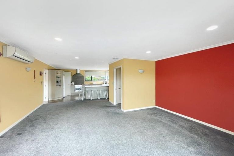 Photo of property in 31 Portal Crescent, Beerescourt, Hamilton, 3200