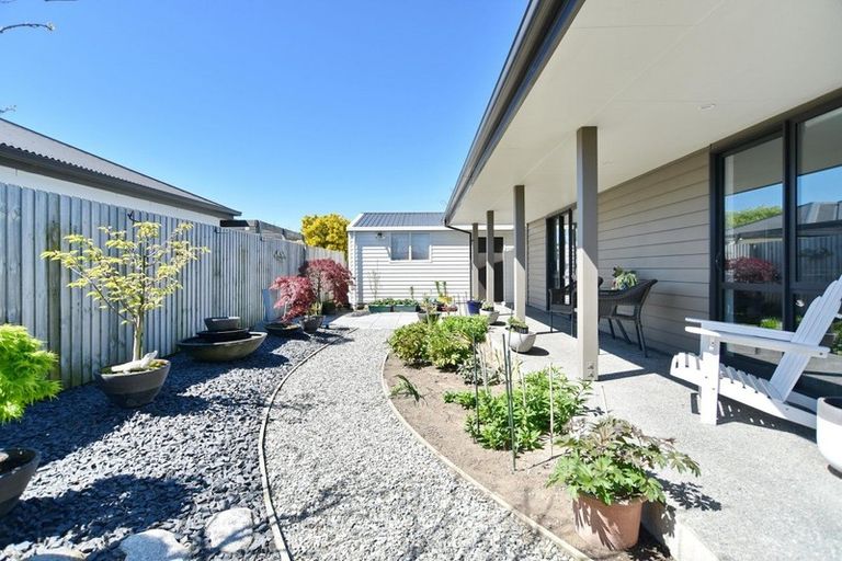 Photo of property in 3a Lindis Lane, New Brighton, Christchurch, 8083