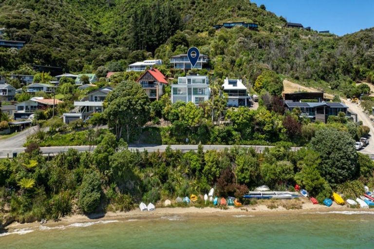 Photo of property in 358 Waikawa Road, Waikawa, Picton, 7220