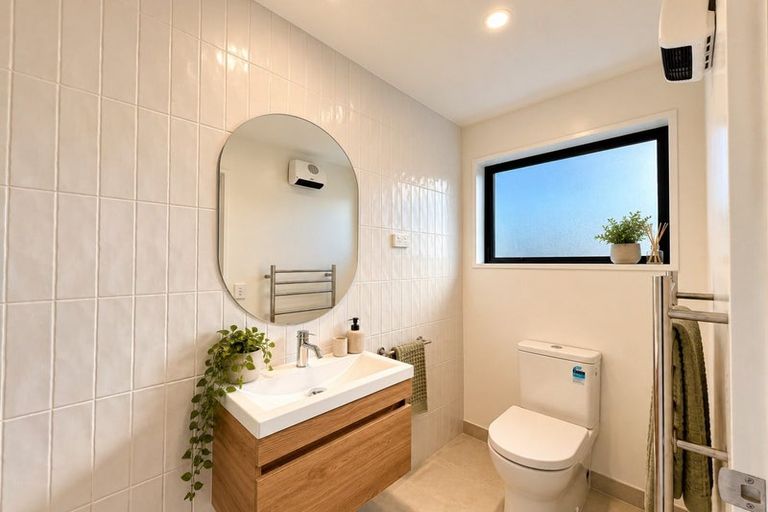 Photo of property in 2/80 Mackworth Street, Woolston, Christchurch, 8062