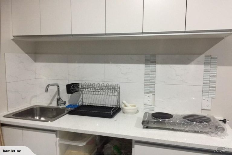 Photo of property in 415 Ormiston Road, Flat Bush, Auckland, 2019