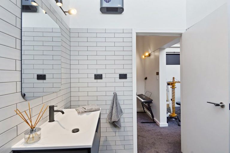 Photo of property in 9a Waghorne Street, Ahuriri, Napier, 4110