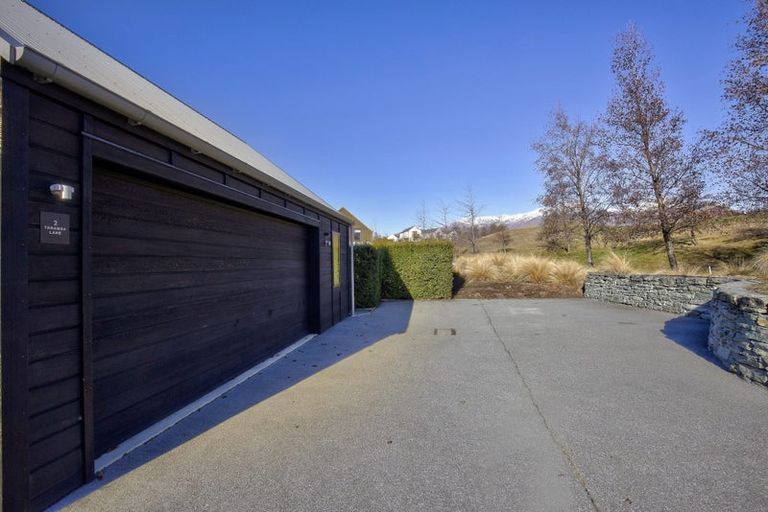 Photo of property in 2 Taramea Lane, Arrowtown, 9371