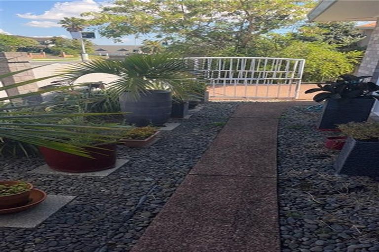 Photo of property in 1/736 Chapel Road, Dannemora, Auckland, 2016