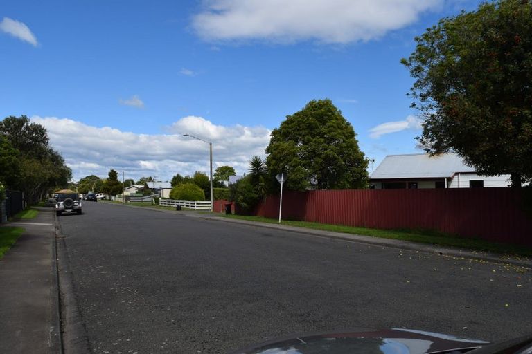 Photo of property in 4 Allens Lane, Clive, 4102