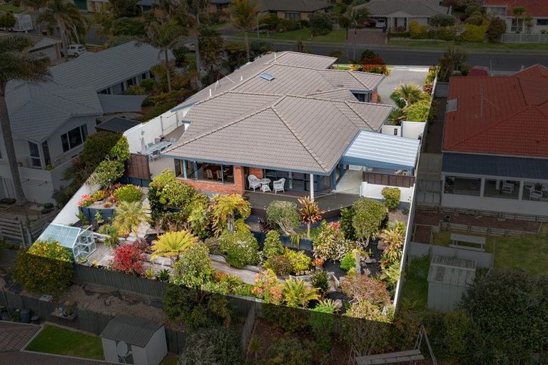 Photo of property in 19 Plateau Heights, Mount Maunganui, 3116