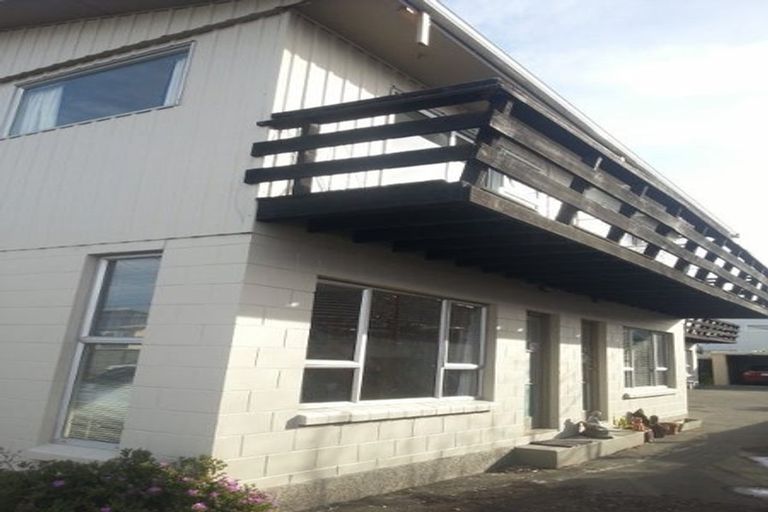 Photo of property in 1/31 Packe Street, Edgeware, Christchurch, 8013