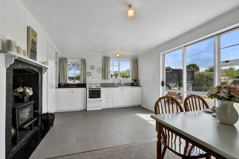 Photo of property in 26 Conway Road, Eltham, 4322