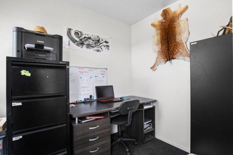 Photo of property in 27 Lapins Way, Waikerikeri, Alexandra, 9391