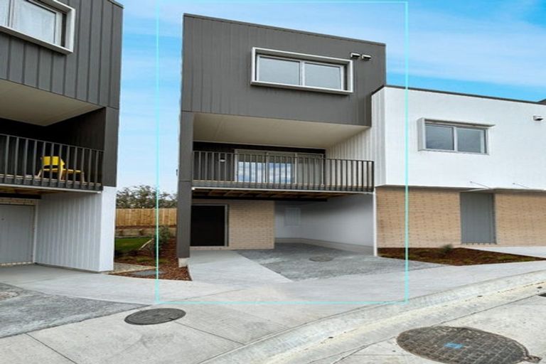 Photo of property in 23 Ngae Place, Mangere East, Auckland, 2024