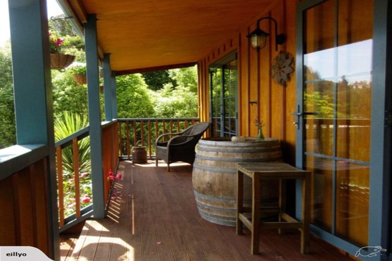 Photo of property in 194 Doctors Point Road, Waitati, 9085