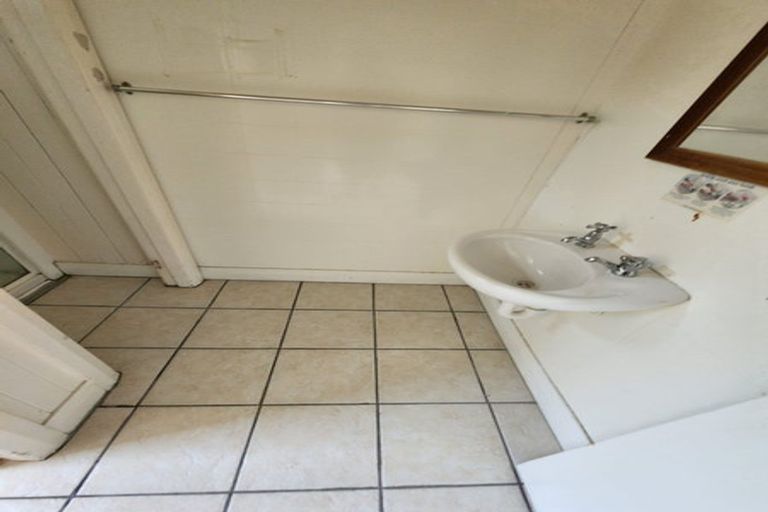 Photo of property in 48 Aurora Terrace, Kelburn, Wellington, 6012