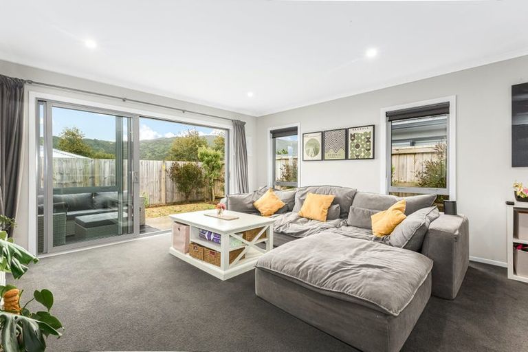 Photo of property in 8 Peter Tapp Way, Wainuiomata, Lower Hutt, 5014