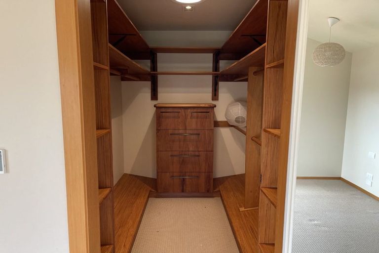 Photo of property in 69 Ocean View Road, Hillcrest, Auckland, 0627