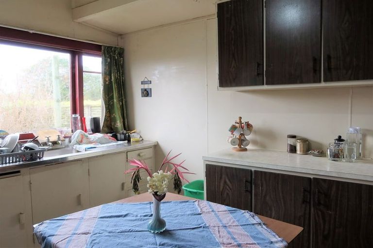 Photo of property in 16 Norton Street, Te Kopuru, 0391