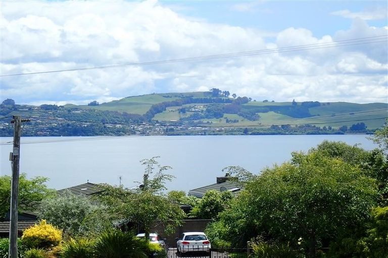 Photo of property in 20 Rainbow Drive, Rainbow Point, Taupo, 3330