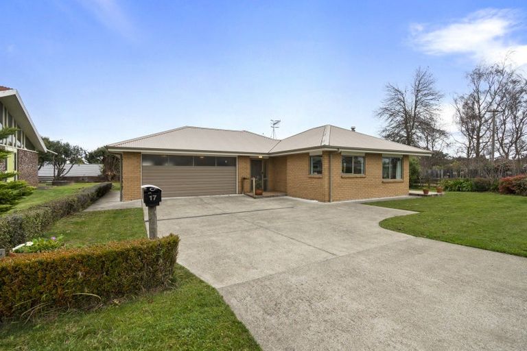 Photo of property in 17 Johnson Street, Bulls, 4818