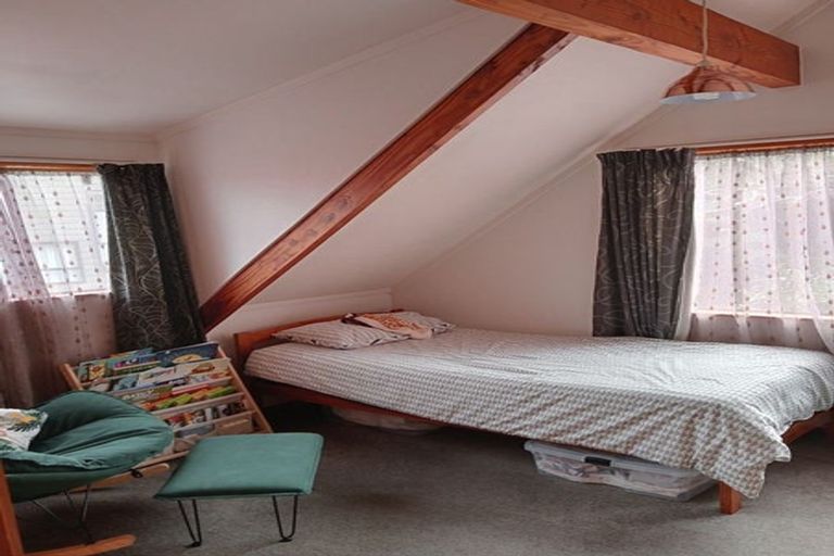 Photo of property in 85a Red Hill Road, Red Hill, Papakura, 2110