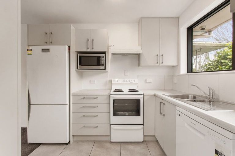 Photo of property in 1/186a Wairakei Road, Bryndwr, Christchurch, 8053