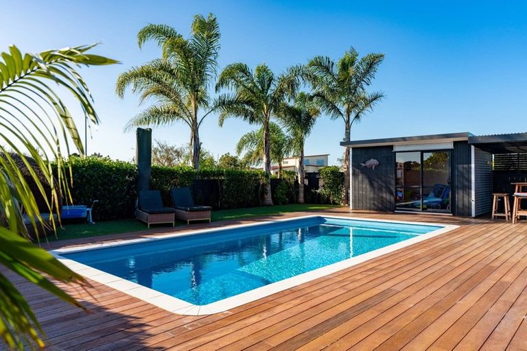 Photo of property in 20 Dune View Drive, Mangawhai, 0505