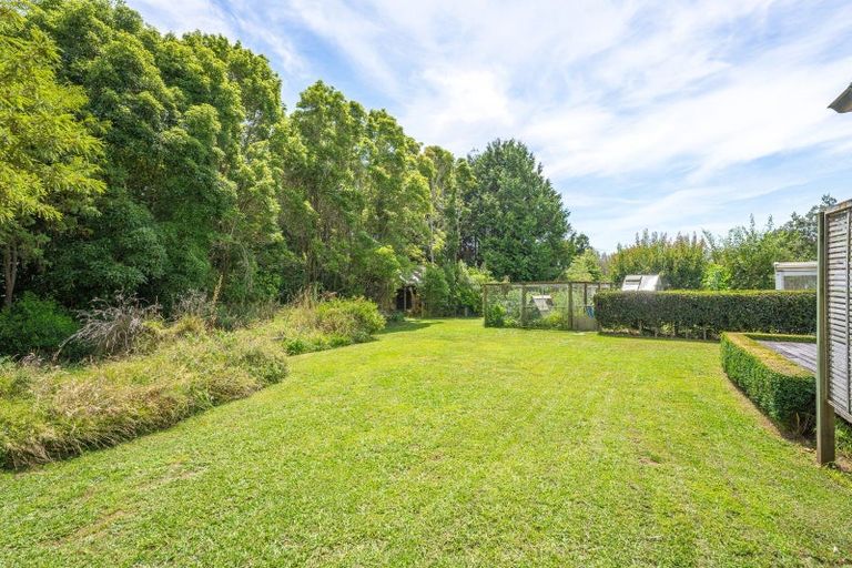 Photo of property in 24 Settlement Road, Te Horo, Otaki, 5582