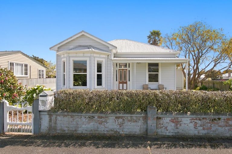 Photo of property in 19 Carey Street, Waitara, 4320