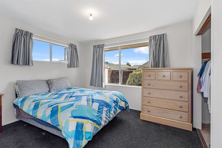 Photo of property in 16 Thompsons Road, Belfast, Christchurch, 8051