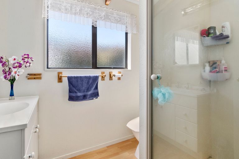 Photo of property in 60a Osprey Drive, Welcome Bay, Tauranga, 3112