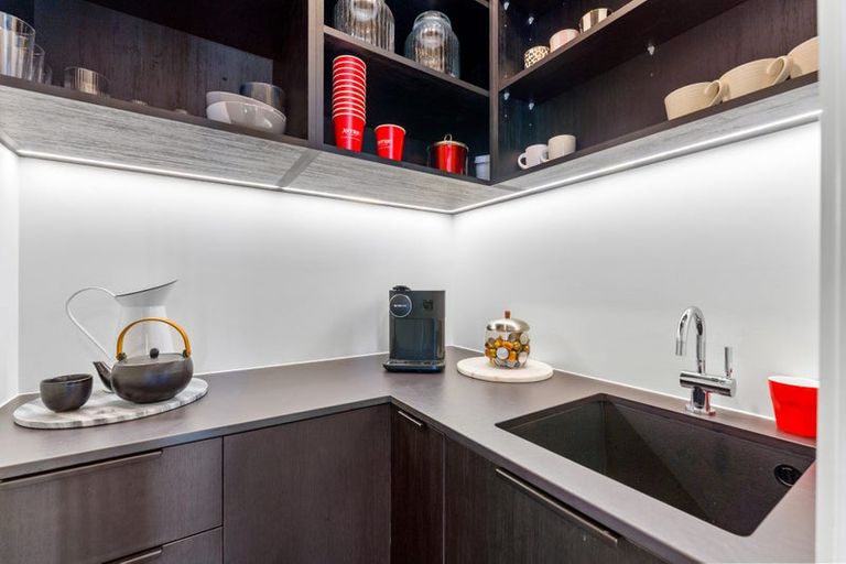 Photo of property in 2 Buddle Road, Paerata, 2124