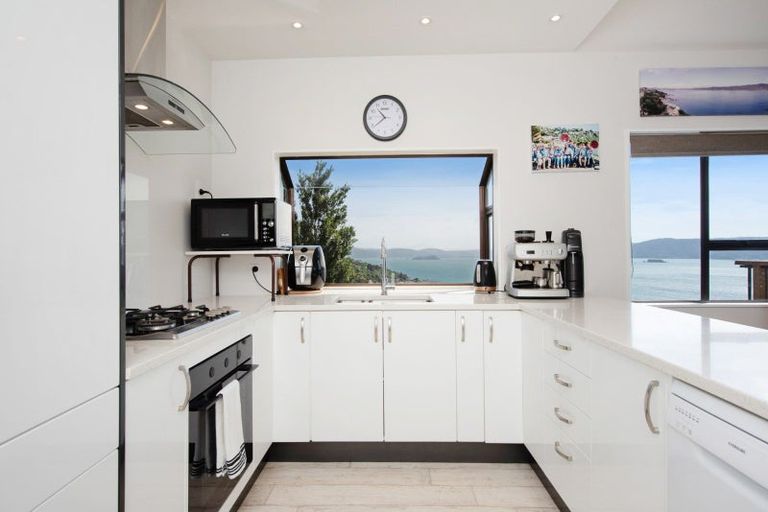 Photo of property in 70a Seatoun Heights Road, Seatoun, Wellington, 6022